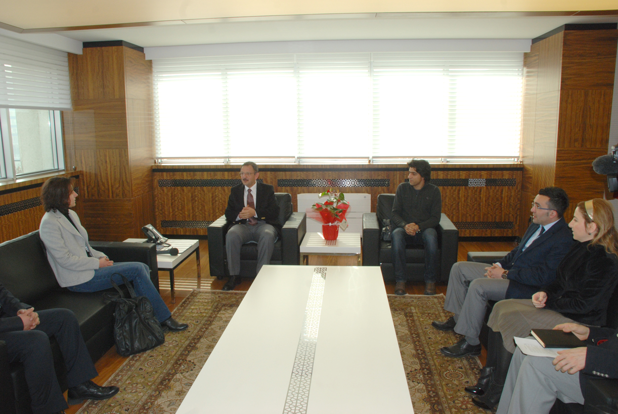 ŞUBEMİZ YENİ DÖNEM YÖNETİM KURULU KAYSERİ BÜYÜKŞEHİR BELEDİYE BAŞKANI MEHMET ÖZHASEKİ’Yİ MAKAMINDA ZİYARET ETTİ