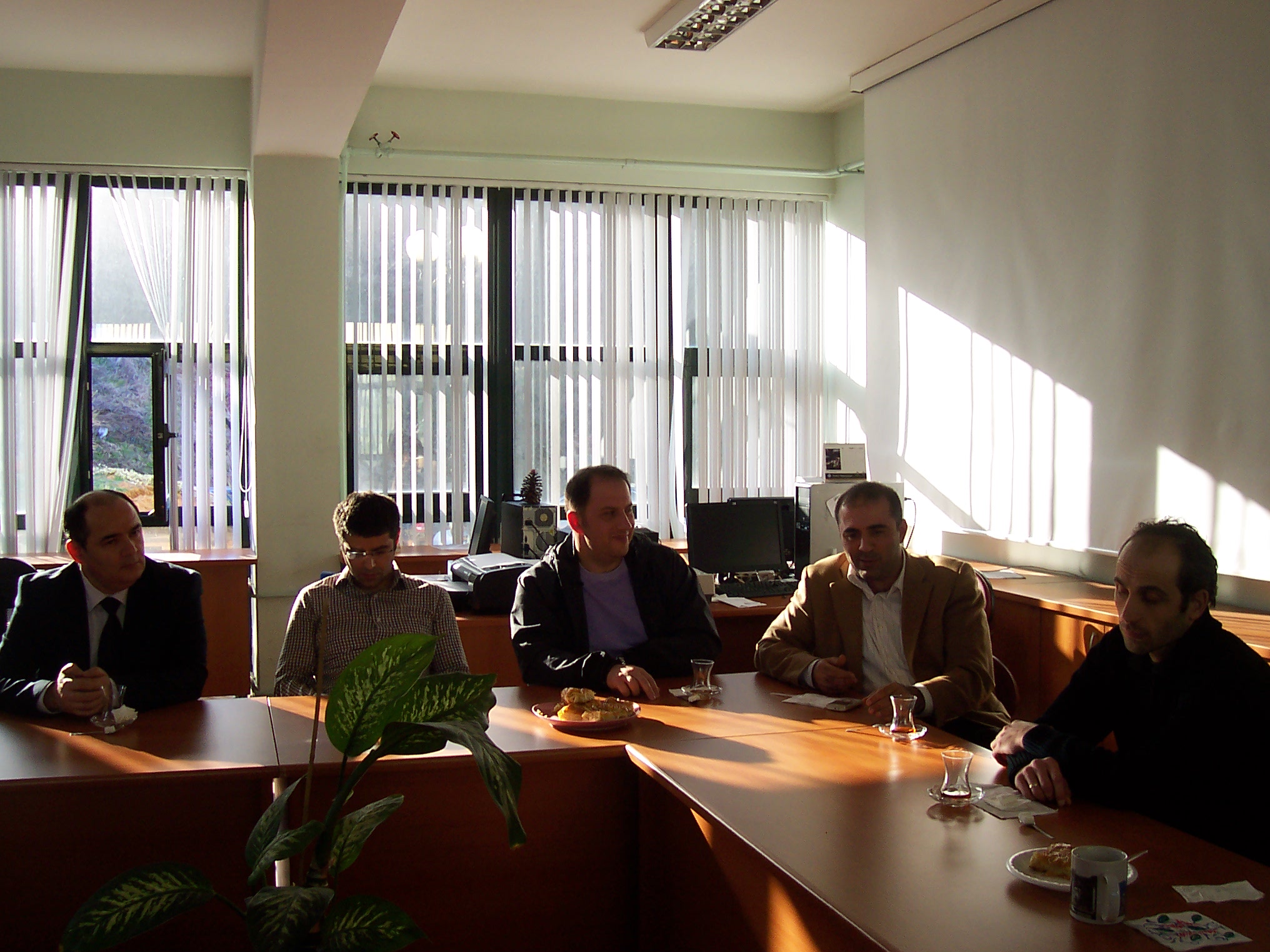 ŞUBEMİZ YÖNETİM KURULU KTÜ ŞEHİR VE BÖLGE PLANLAMA BÖLÜMÜ ÖĞRETİM ELEMANLARINI ZİYARET ETTİ