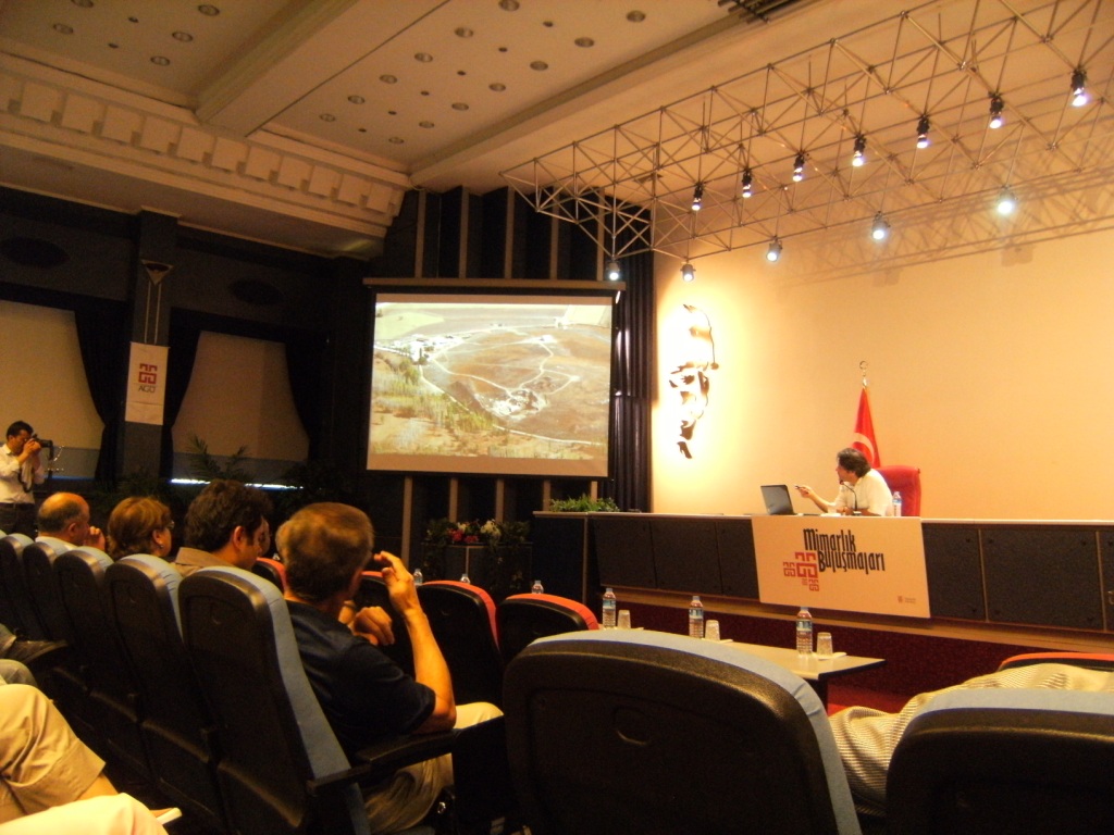 AGÜ “MİMARLIK BULUŞMALARI” KAPSAMINDA DÜZENLENEN ETKİNLİĞE KATILDIK