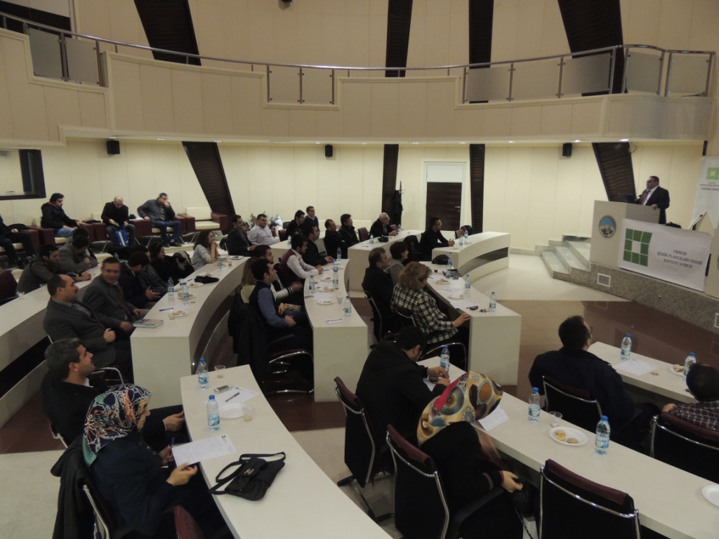  “İMAR HUKUKU VE KAMULAŞTIRMA” KONULU KONFERANS DÜZENLEDİK