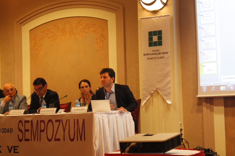 ŞEHİRCİLİK VE ULAŞIM SEMPOZYUMUNUN I. OTURUMU YAPILDI