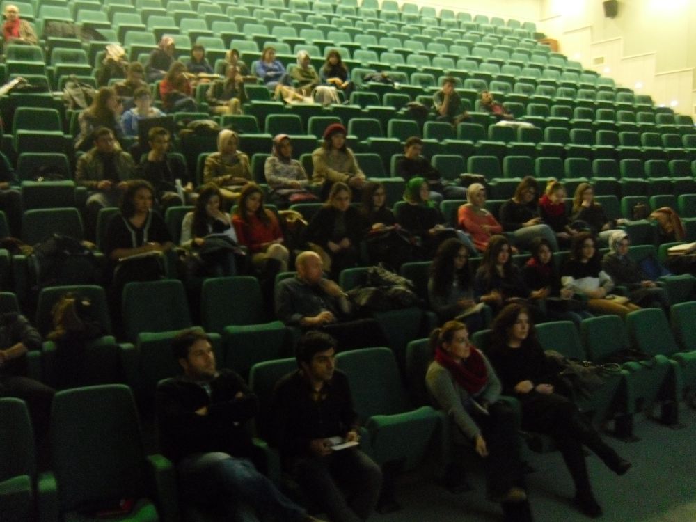 CUMA SÖYLEŞİLERİ: DR. M. ANIL ŞENYEL "KENTSEL MİKRO-SÜRDÜREBİLİRLİK DENEYİMİ:ANKARA ÖRNEĞİNDE KENT BOSTANLARI" KONULU SÖYLEŞİSİNİ GERÇEKLEŞTİRDİ.