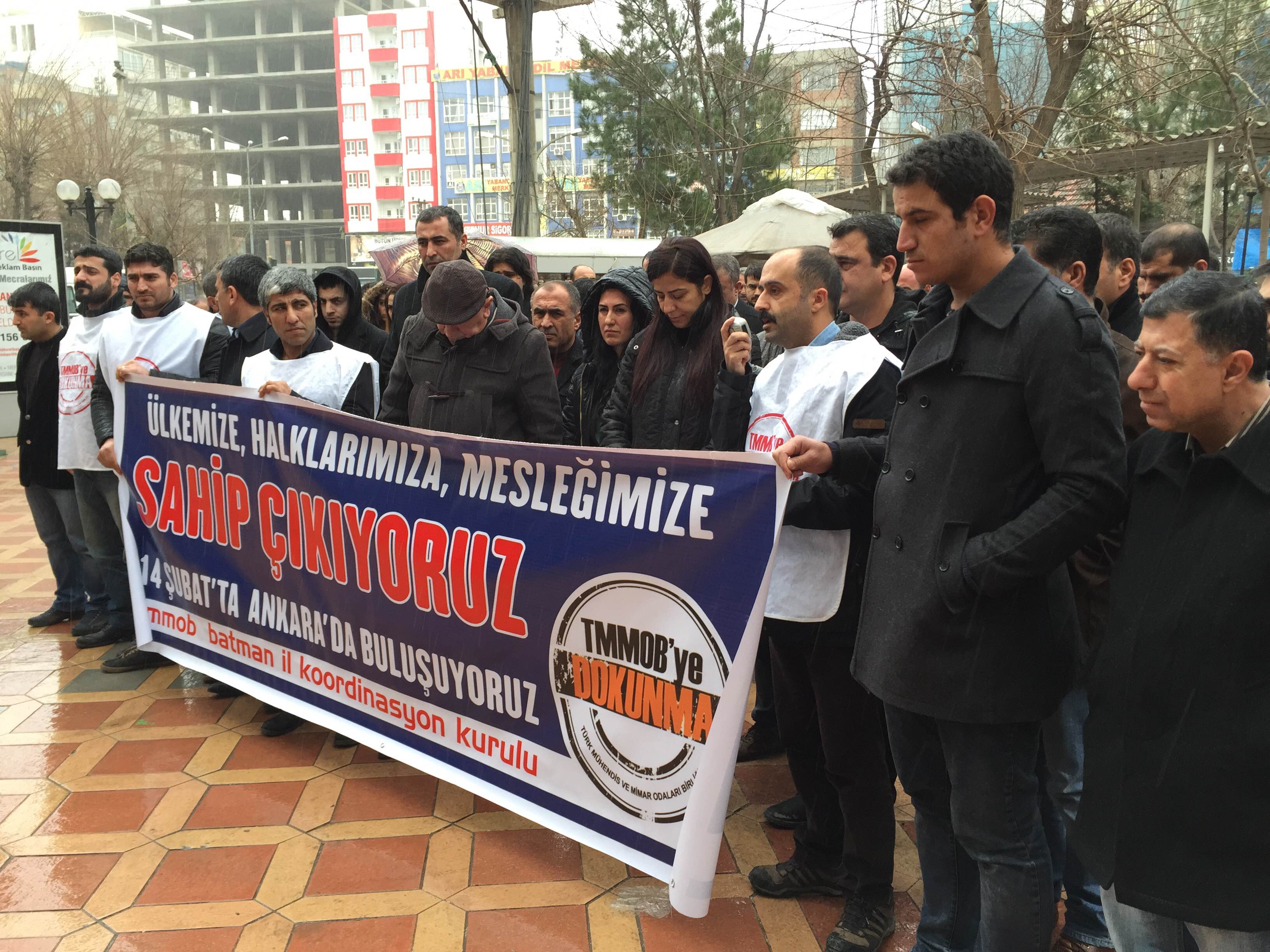 DİYARBAKIR İKK`DAN BASIN AÇIKLAMASI :TMMOB DİRENİYOR, DİRENECEĞİZ