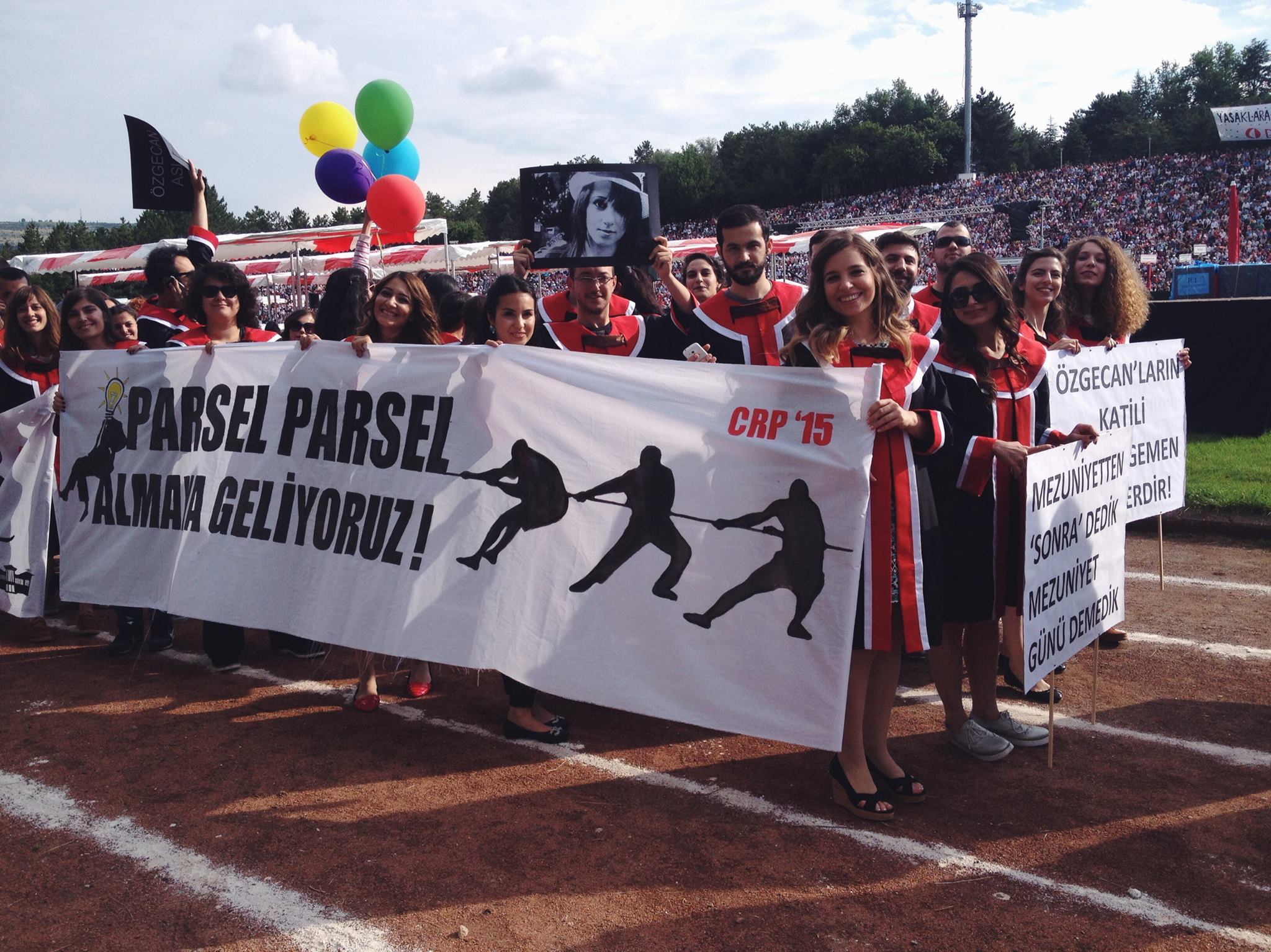 MEZUNİYET TÖRENİ; ORTA DOĞU TEKNİK ÜNİVERSİTESİ 
PAZARTESİ, 29 HAZİRAN 2015 07:15 E-POSTA YAZDIR PDF 