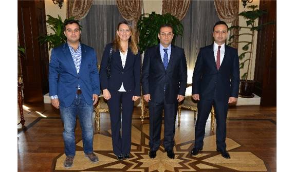 ŞUBEMİZ YENİ DÖNEM YÖNETİM KURULU ÜYELERİ ANTALYA VALİSİ SN. MUAMMER TÜRKER`İ MAKAMINDA ZİYARET ETTİ.