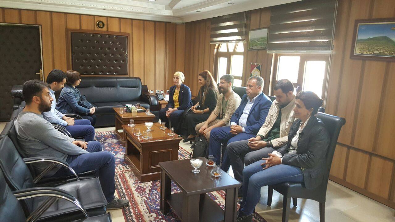 ŞUBEMİZ YENİ DÖNEM YÖNETİM KURULU SUR BELEDİYESİ EŞ BAŞKANKANLARINI MAKAMINDA ZİYARET ETTİ