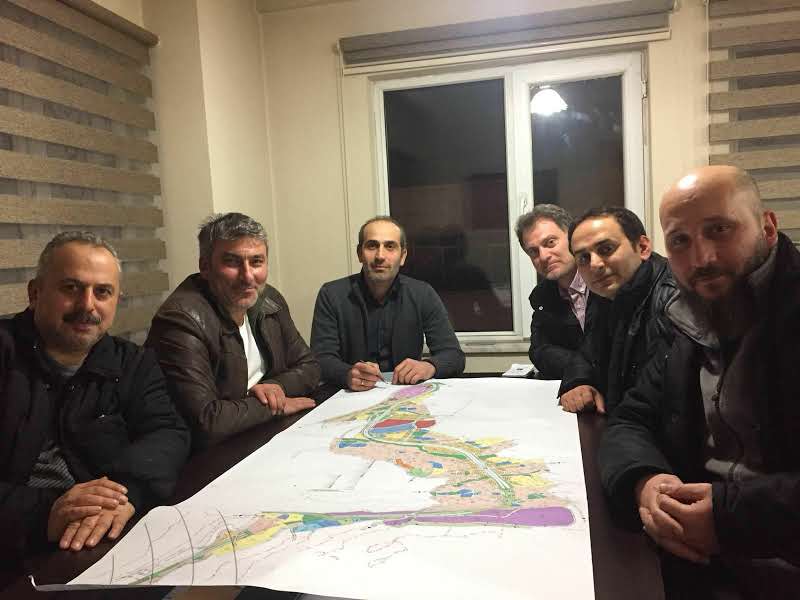 ÇUKURÇAYIR, GÖLÇAYIR, KUTLUGÜN, DÜZYURT VE GÖZALAN MAHALLESİ İMAR PLANI VE 18. MADDE UYGULAMASININ MAĞDURLARI TOPLANTISI 