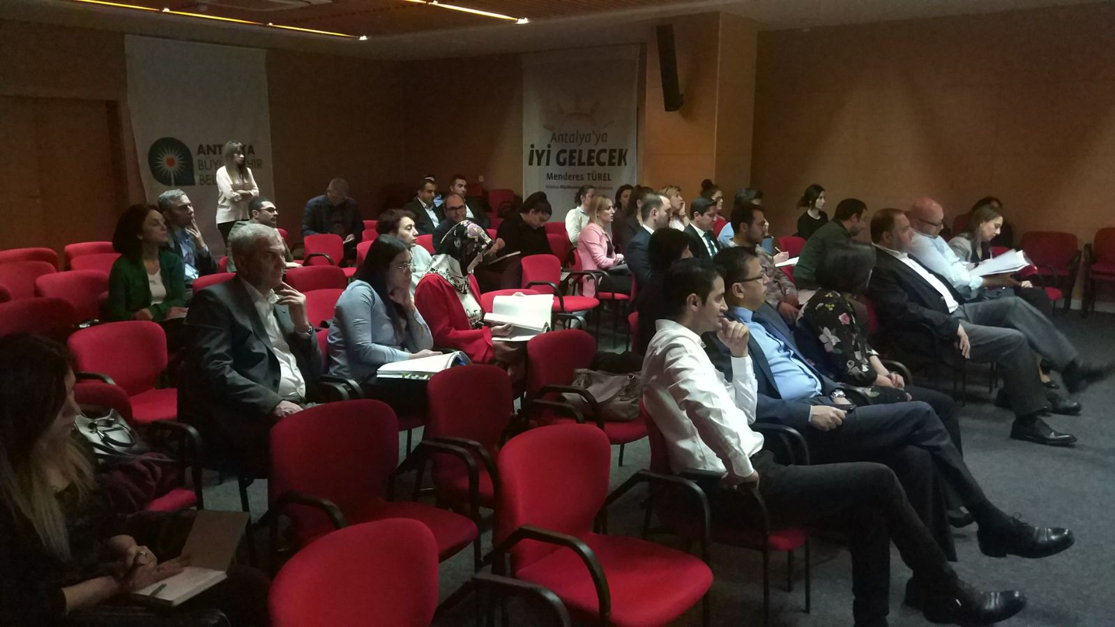 ANTALYA BÜYÜKŞEHİR BELEDİYESİ TARAFINDAN DÜZENLENEN İMAR YÖNETMELİĞİ TOPLANTISINA KATILDIK.