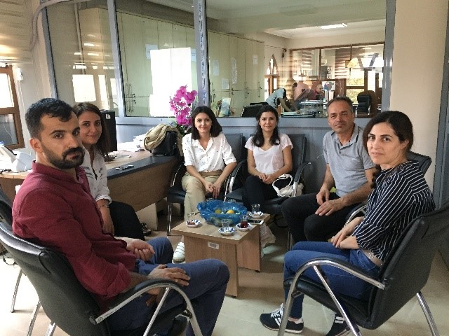 ŞUBE YÖNETİM KURULU ÜYELERİMİZ DİYARBAKIR BÜYÜKŞEHİR BELEDİYESİ`NDE VE SUR İLÇE BELEDİYESİ`NDE ÇALIŞAN MESLEKTAŞLARIMIZI ZİYARET ETTİ.