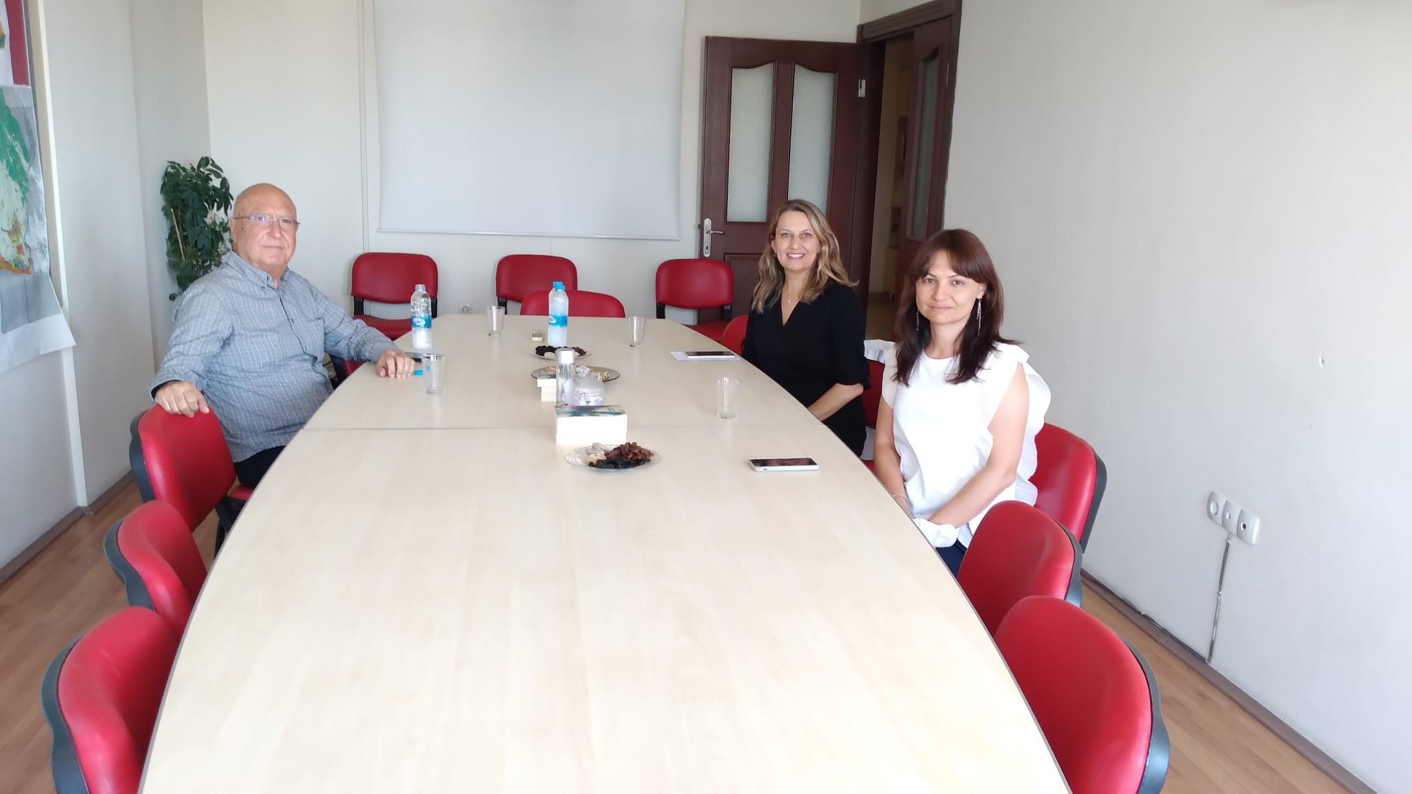 ANTALYA MİLLETVEKİLİ SAYIN HASAN SUBAŞI ŞUBEMİZİ ZİYARET ETMİŞTİR.