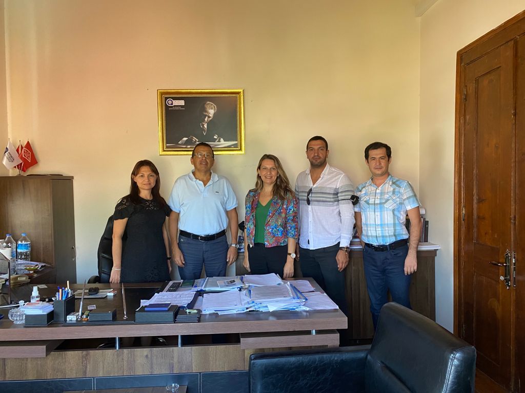 ANTALYA BÜYÜKŞEHİR BELEDİYESİ KENT ESTETİĞİ DAİRE BAŞKANLIĞINI ŞUBE YÖNETİM KURULU OLARAK ZİYARET ETTİK. 