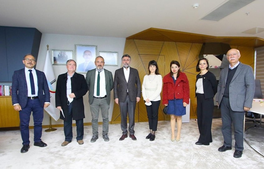 BAYRAKLI İLÇESİ, ADALET MAHALLESİ'NDE TARTIŞMALARA KONU OLAN TRAFO İNŞAATI HAKKINDA BİLGİLENDİRME