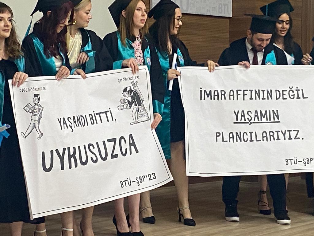 BURSA TEKNİK ÜNİVERSİTESİ MİMARLIK VE TASARIM FAKÜLTESİ ŞEHİR VE BÖLGE PLANLAMA BÖLÜMÜ 2022-2023 MEZUNLARI