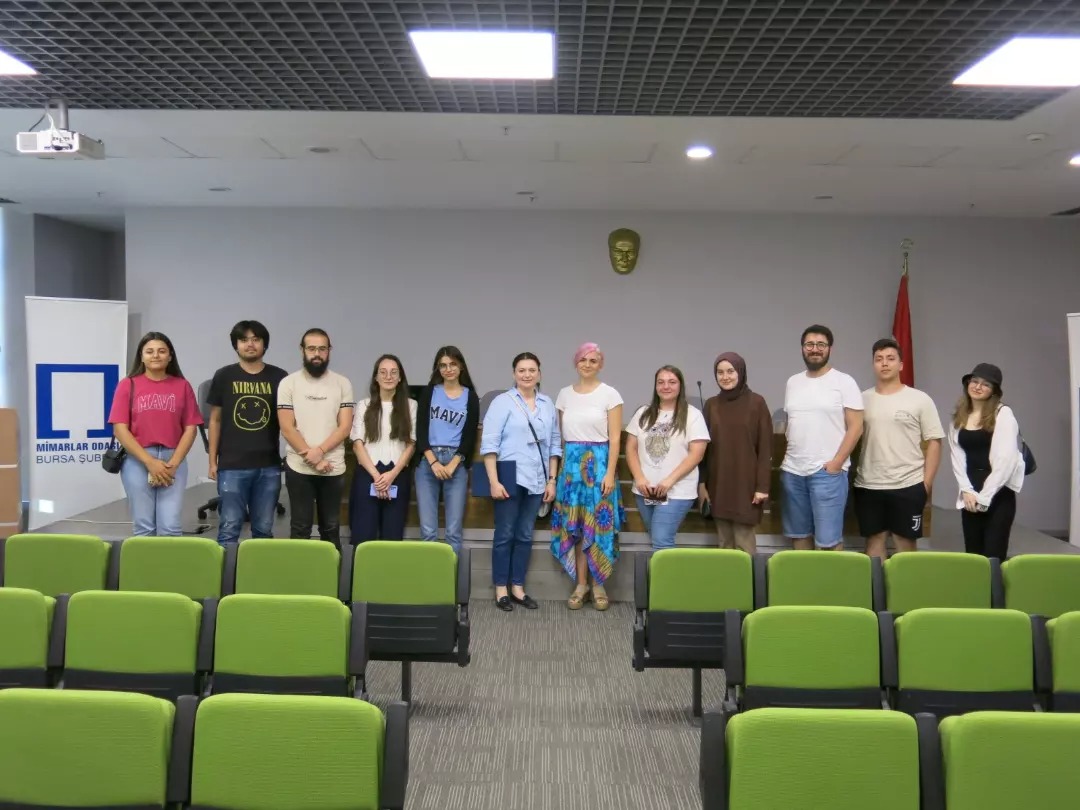 MİMARLAR ODASI YAZ STAJ PROGRAMI KAPSAMINDA "ŞEHİR PLANLAMA" KONULU SUNUM GERÇEKLEŞMİŞTİR.
