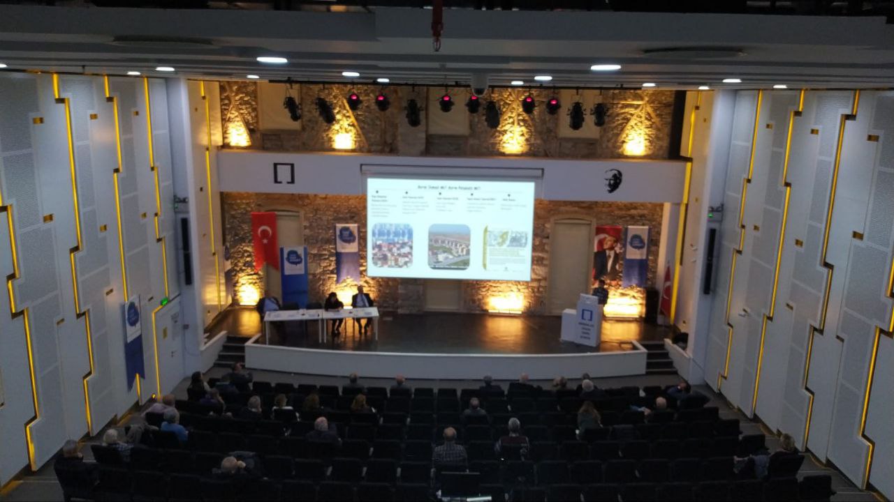 DEPREMLE YAŞAM SEMPOZYUMU GERÇEKLEŞTİ