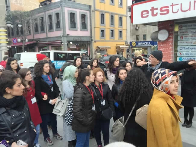 ŞUBEMİZCE TRABZON’DA 11-14 MART 2015 TARIHLERI ARASINDA “KENT MERKEZLERİNDE YAYA İZLERİ” TEMALI SEMPOZYUM VE ATÖLYE ÇALIŞMASI YAPILMIŞTIR
